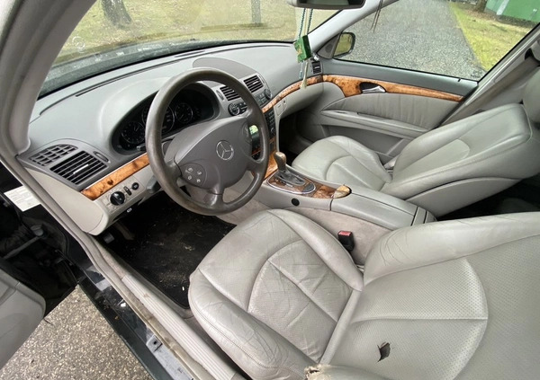 Mercedes-Benz Klasa E cena 13900 przebieg: 319000, rok produkcji 2005 z Buk małe 497